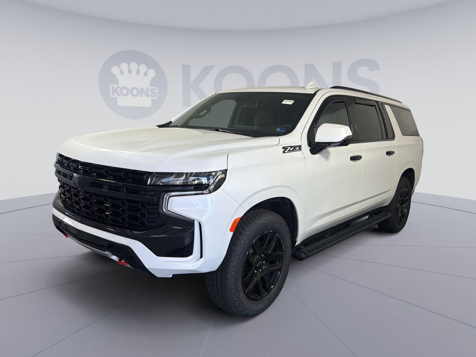 2024 Chevrolet Suburban Z71 in Iridescent Pearl Tricoat — front three-quarter view