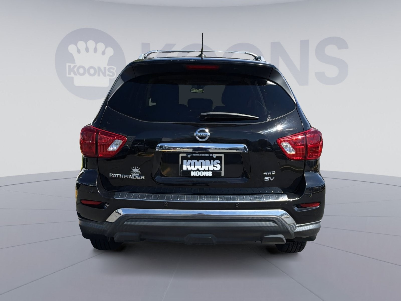 2017 Nissan Pathfinder — interior view