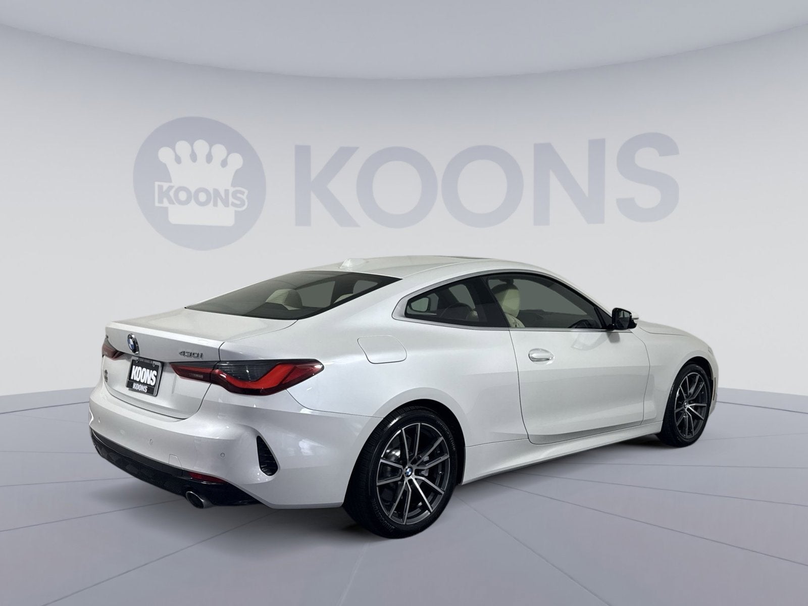 2024 BMW 4 Series — detail view
